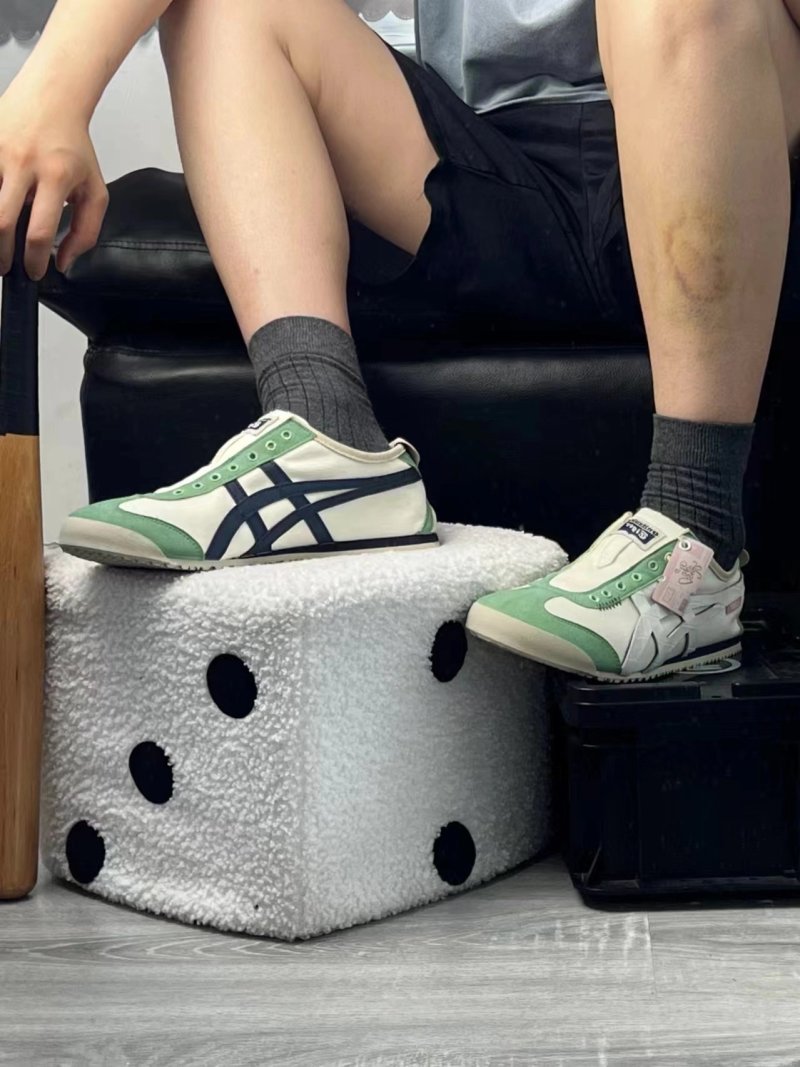 Asics Gel-Lyte III view