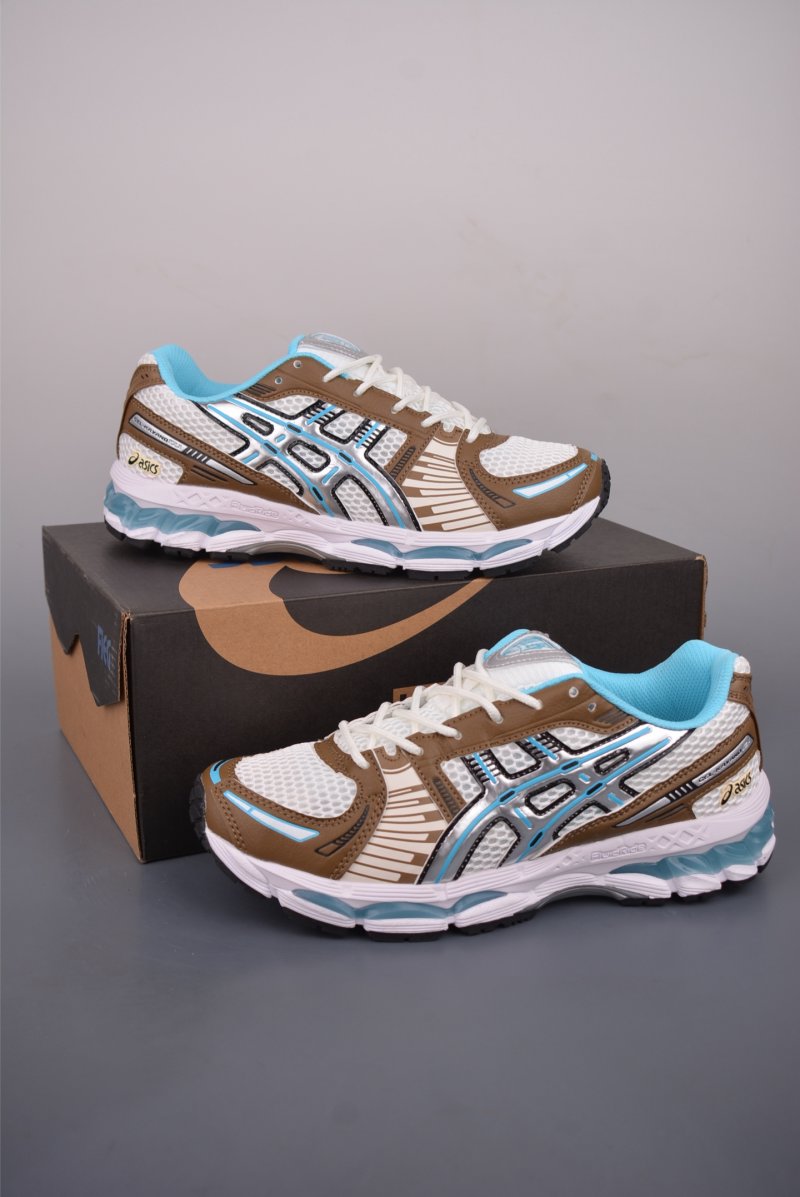 Asics Gel-Kayano 12.1 view