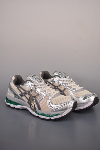 Asics Gel-Kayano 12.1 view 1