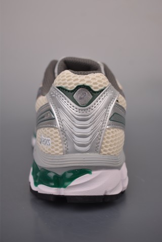 Asics Gel-Kayano 12.1 view 4