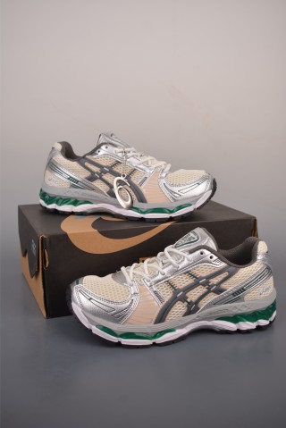 Asics Gel-Kayano 12.1 view 5