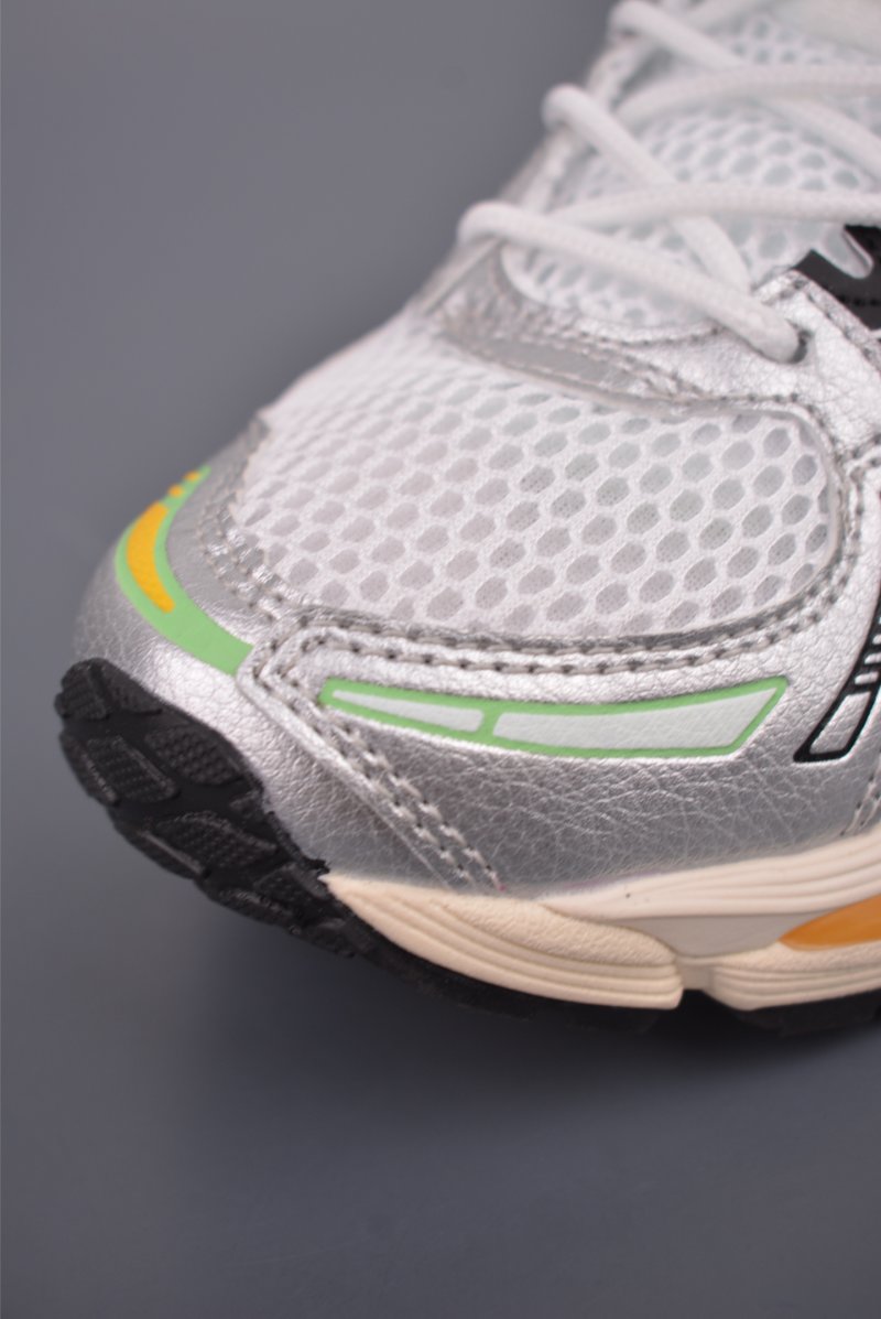 Asics Gel-Kayano 12.1 view