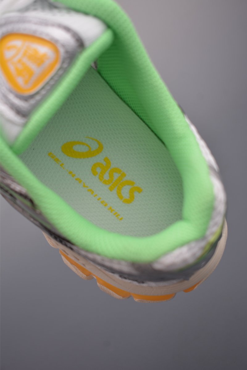 Asics Gel-Kayano 12.1 view