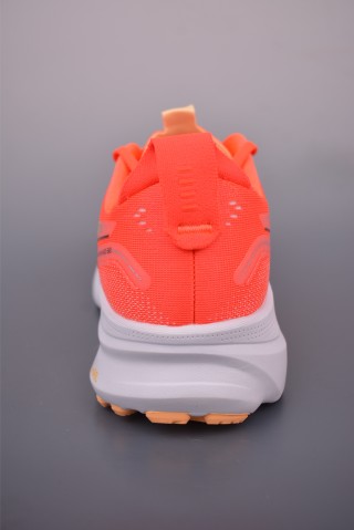 Asics Gel-Kayano 32 view 4