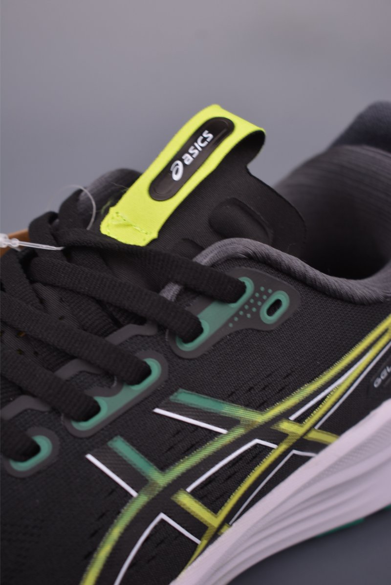 Asics Gel-Kayano 32 view
