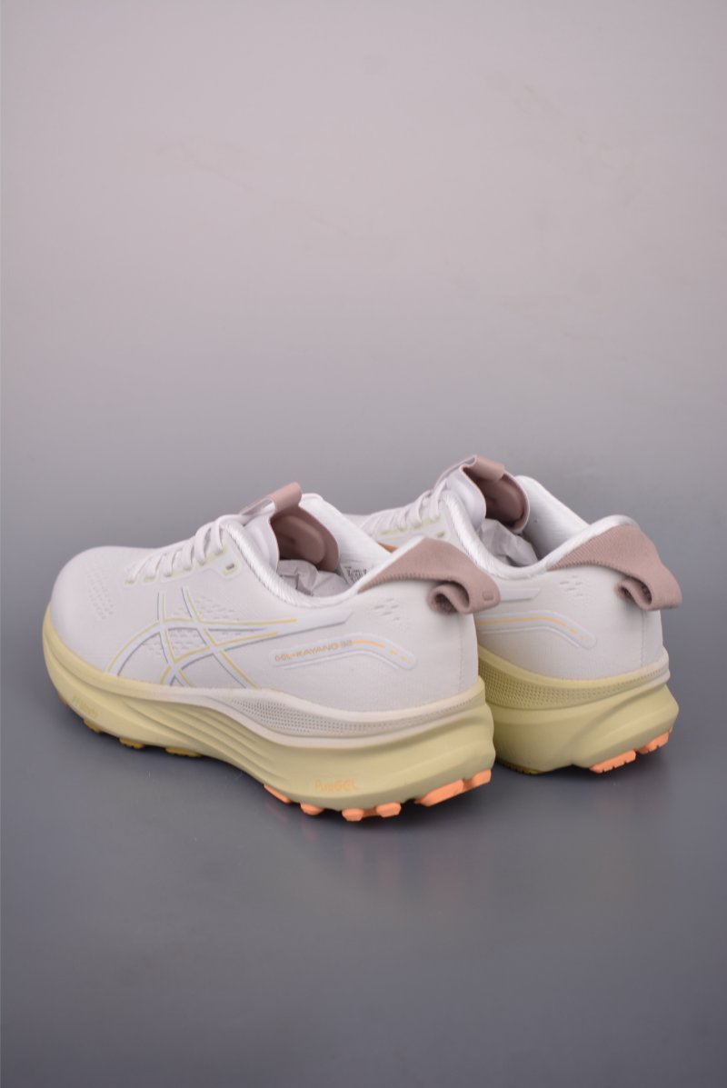 Asics Gel-Kayano 32 view