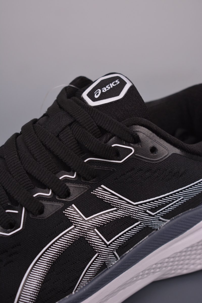 Asics Gel-Kayano 30 view