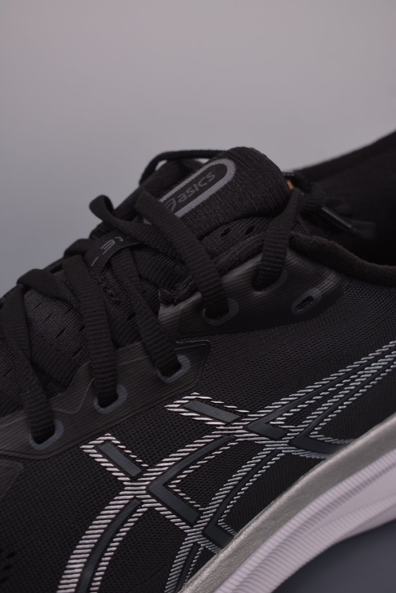 Asics Gel-Kayano 31 view