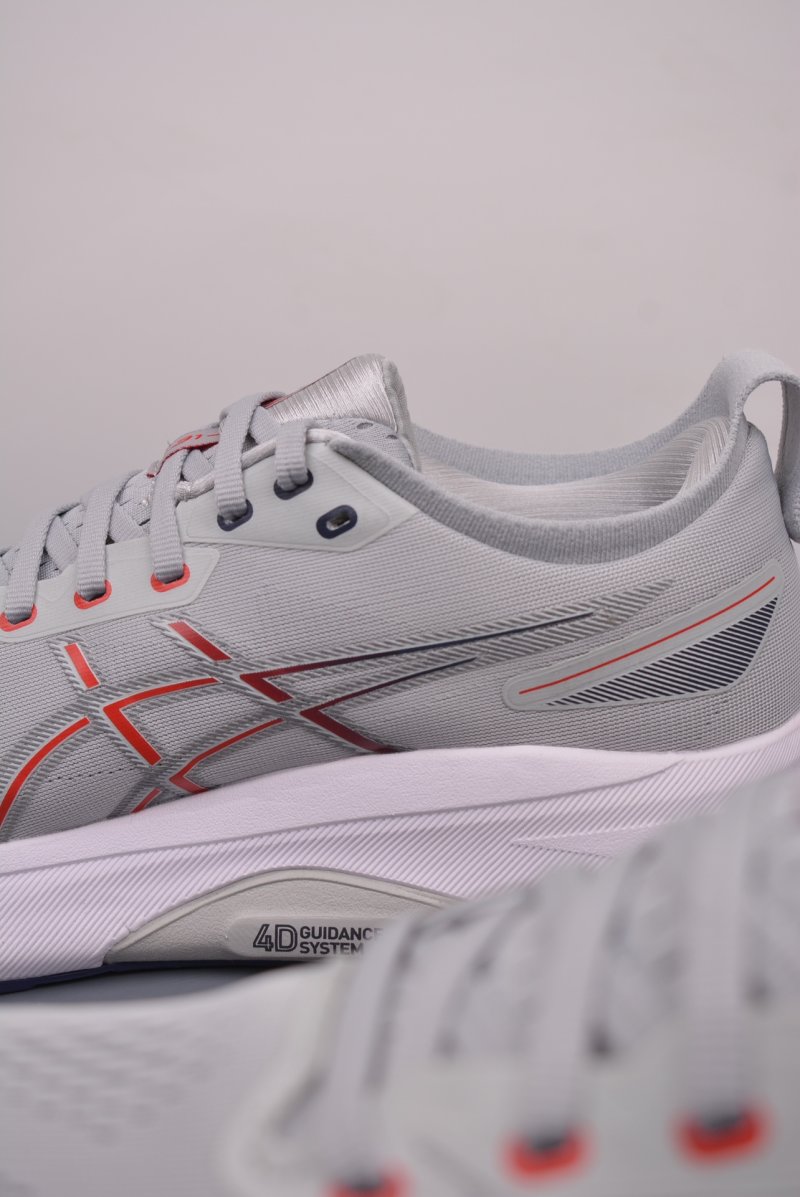 Asics Gel-Kayano 31 view