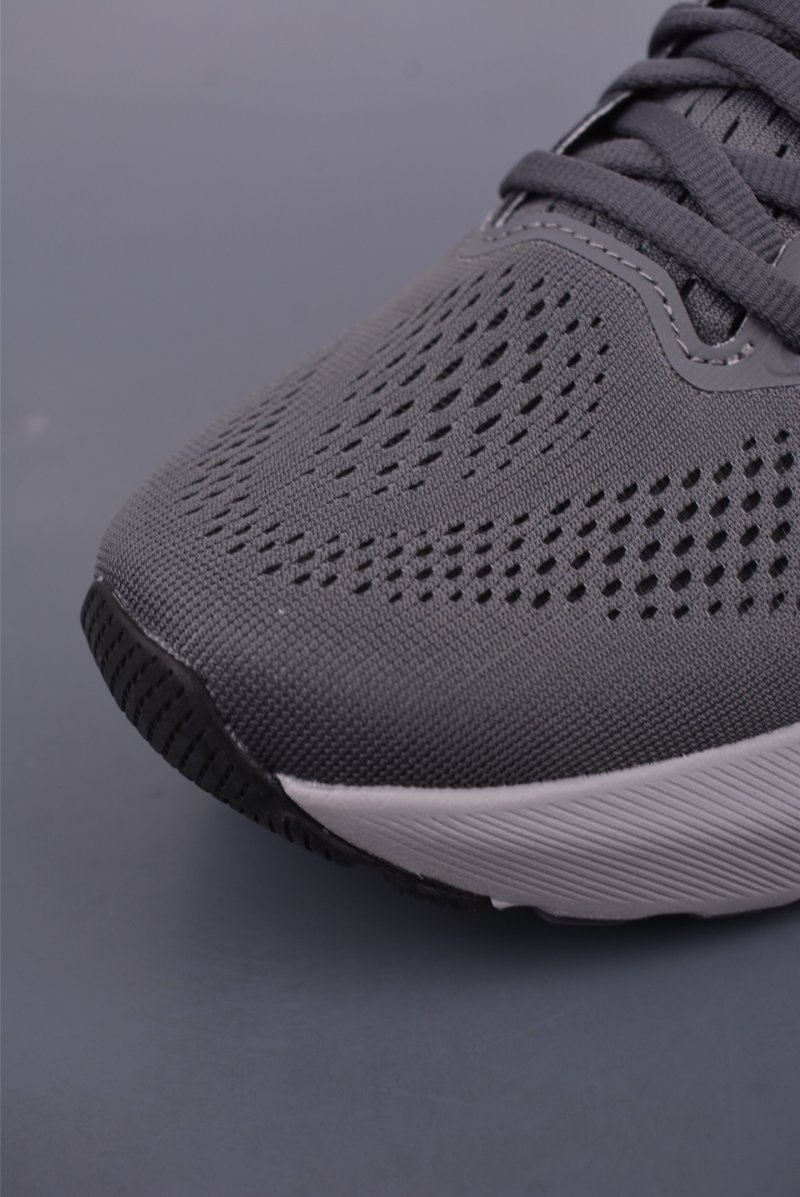 Asics Gel-Kayano 31 view