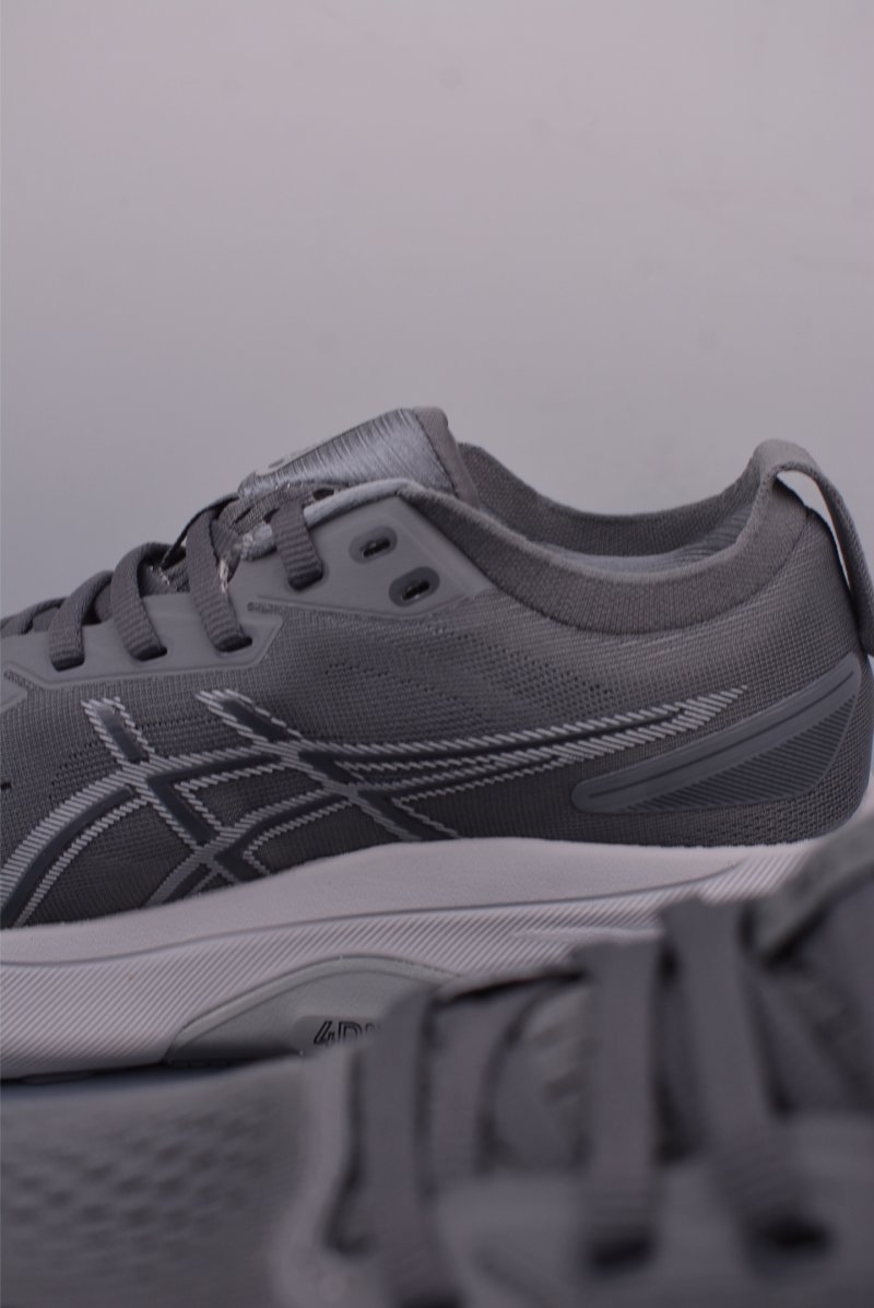 Asics Gel-Kayano 31 view