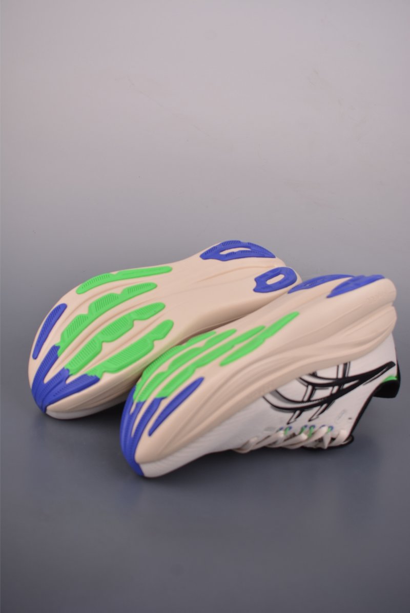 Asics Gel Nimbus 28 view
