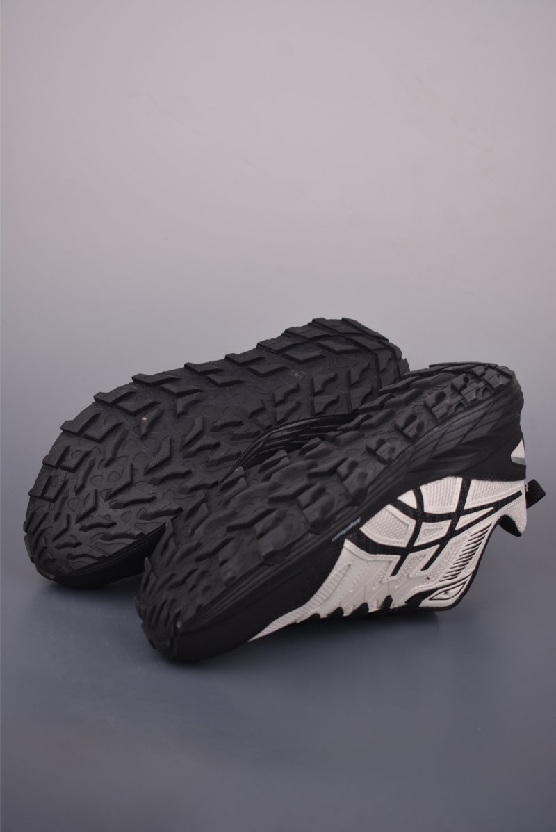 Asics Gel-Sonoma CN view