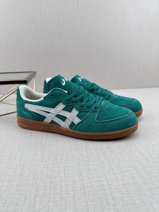 HAY x Asics Skyhand OG view 30