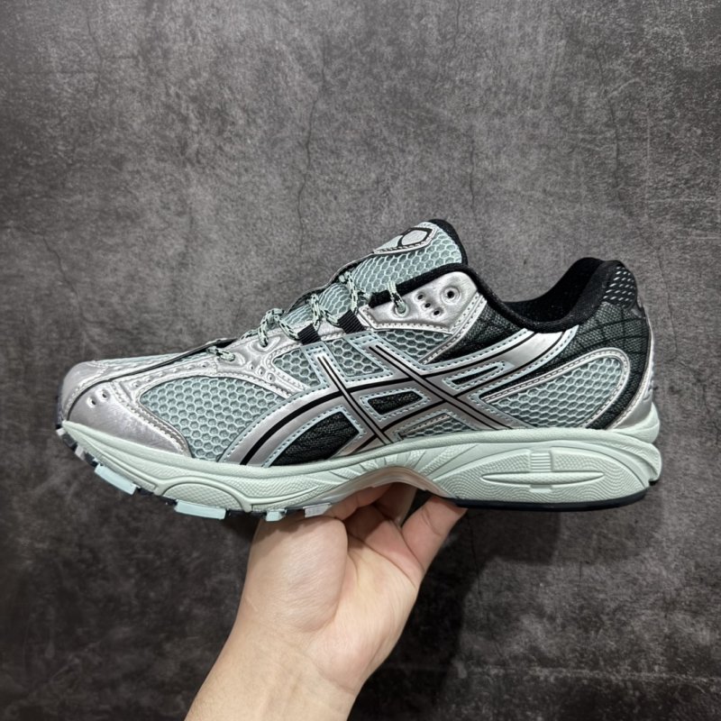 Asics Gel-Kahana Nimbus view