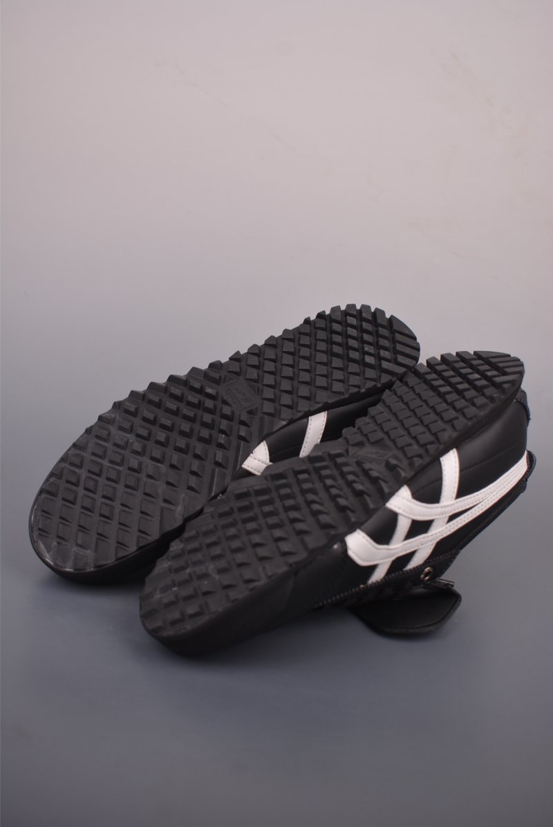 Asics Mexico 66 Golf view