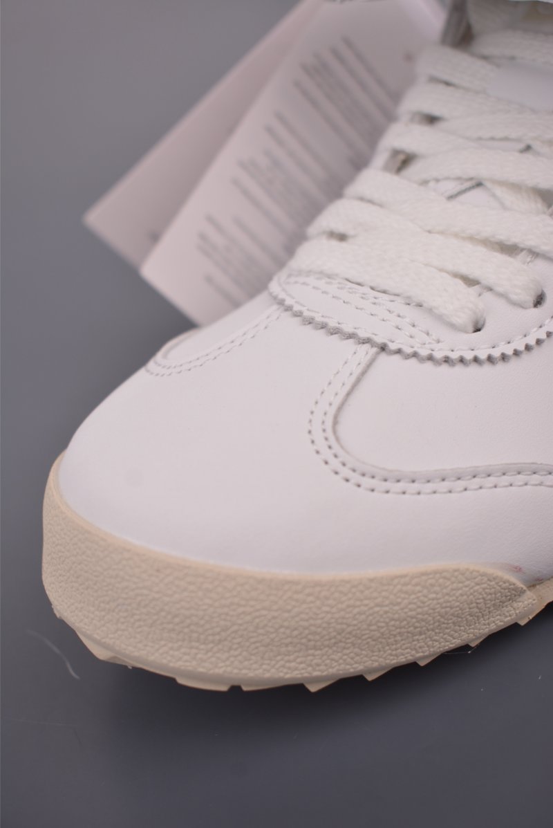 Asics Mexico 66 Golf view