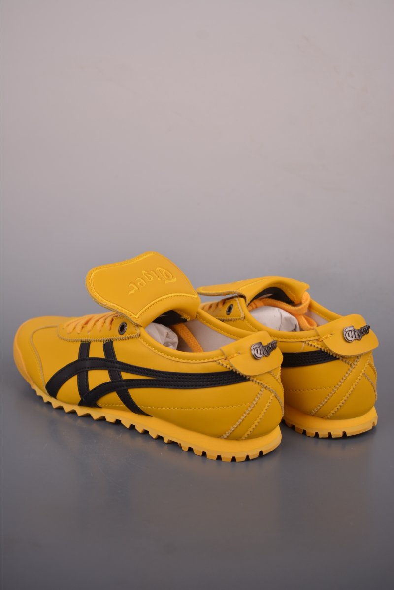 Asics Mexico 66 Golf view