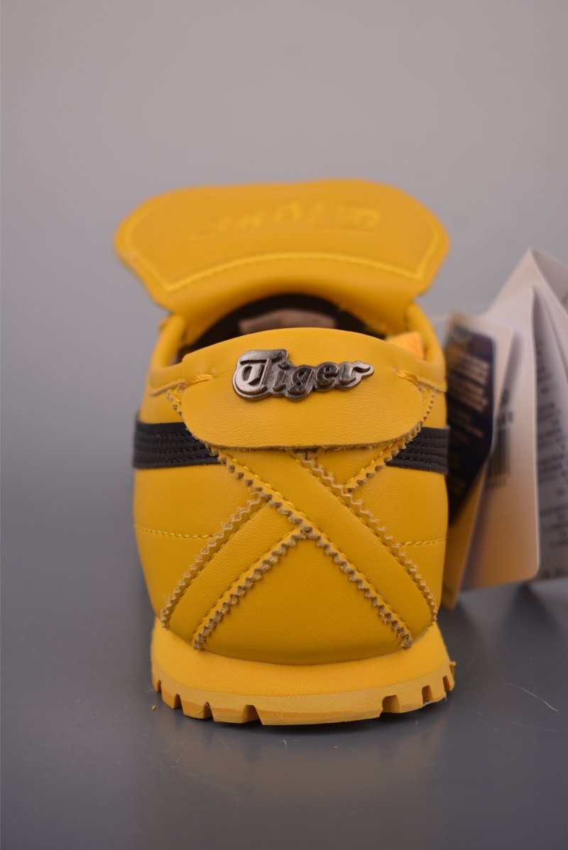 Asics Mexico 66 Golf view