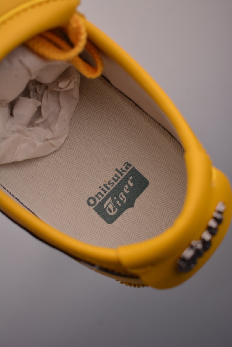 Asics Mexico 66 Golf view
