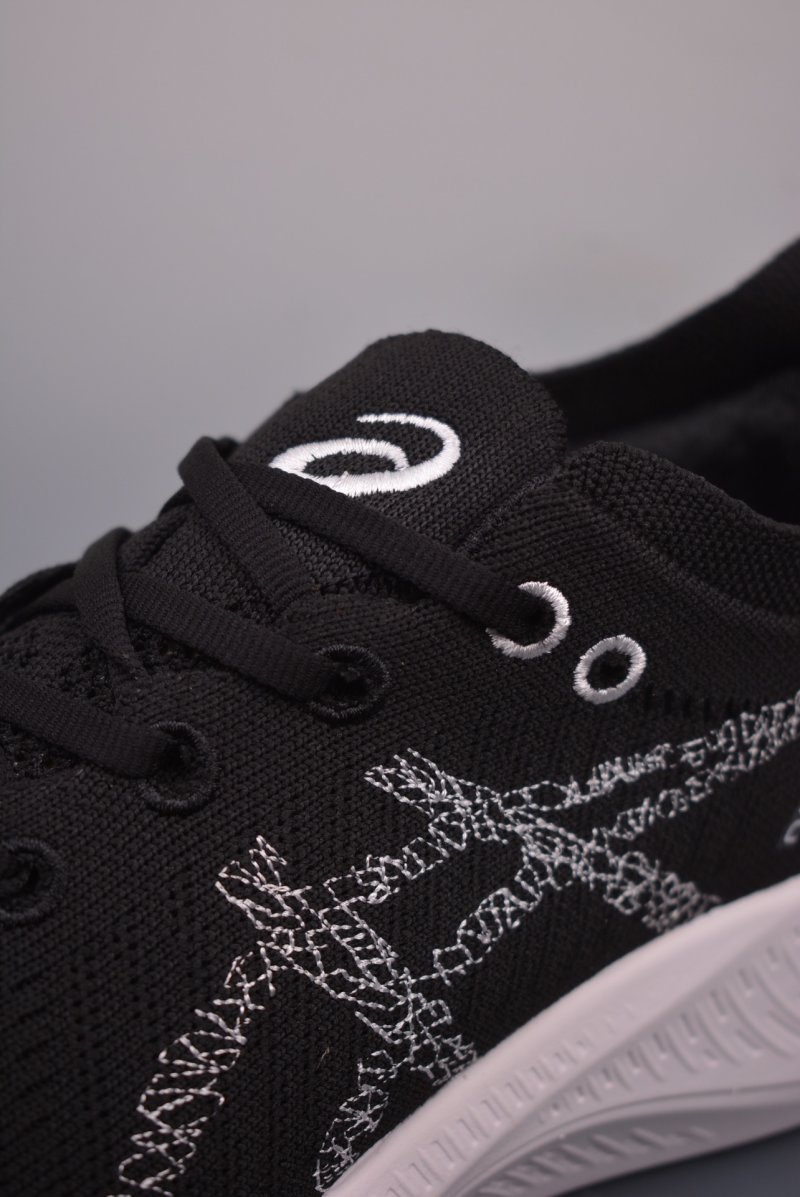 Asics Nimbus Mirai Paris view