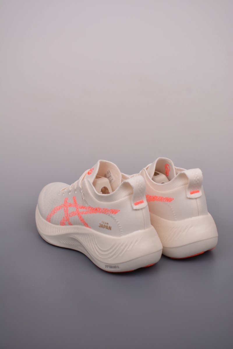 Asics Nimbus Mirai Paris view