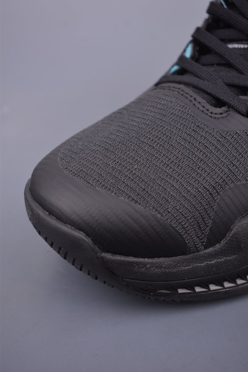 Asics Nova Surge 3 Paris view