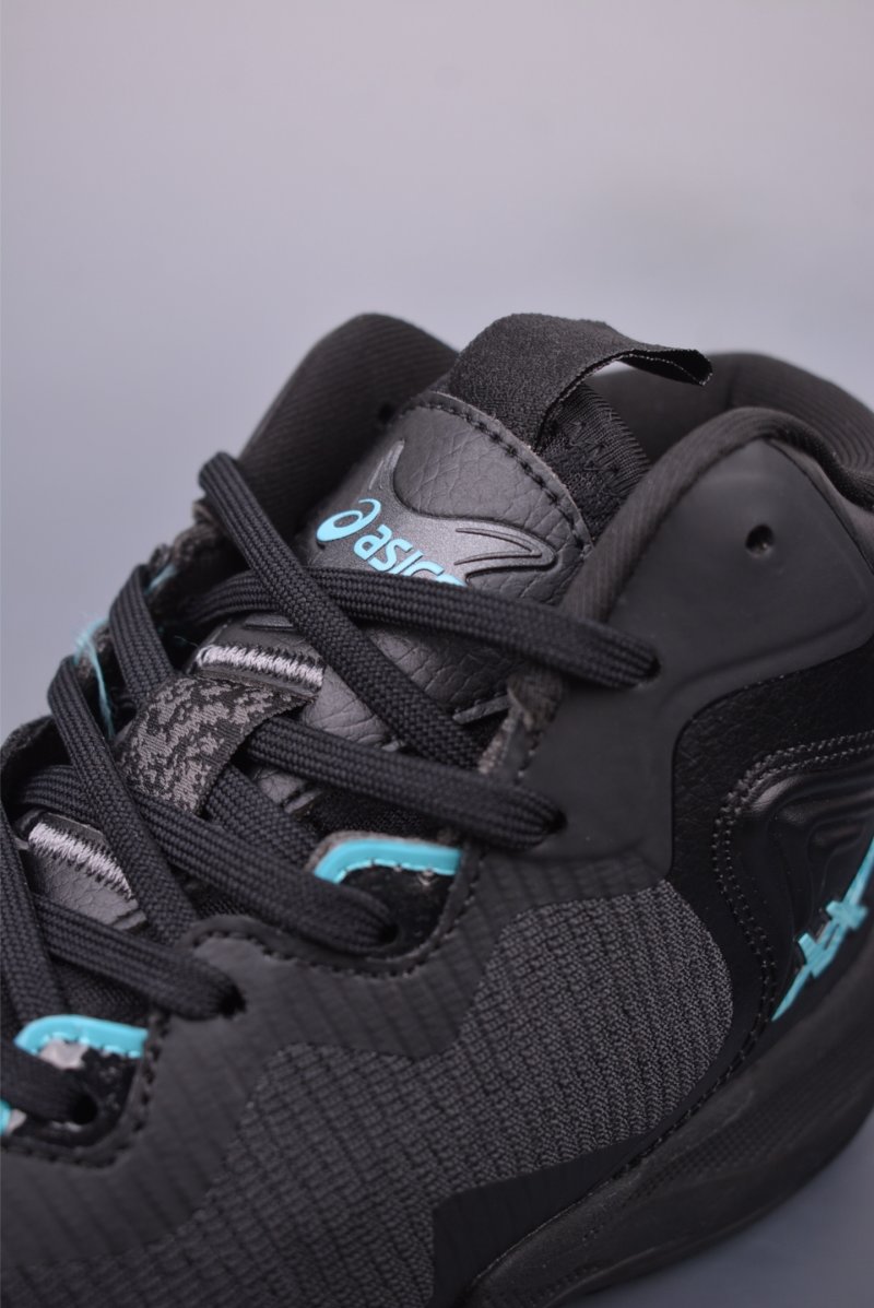 Asics Nova Surge 3 Paris view