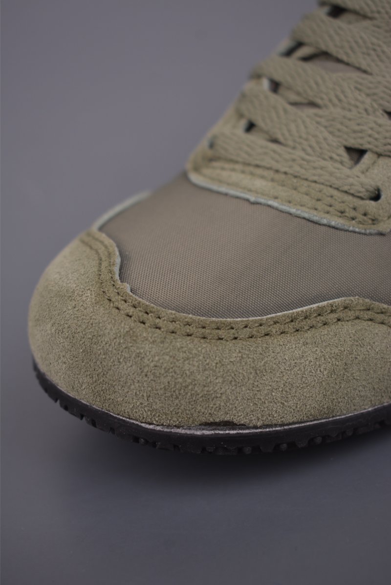 Asics Onitsuka Tiger Serrano view