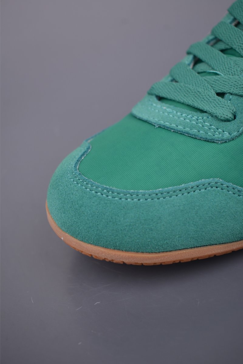 Asics Onitsuka Tiger Serrano view