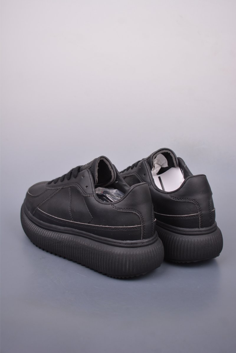 Asics Onitsuka Tiger Delecity view