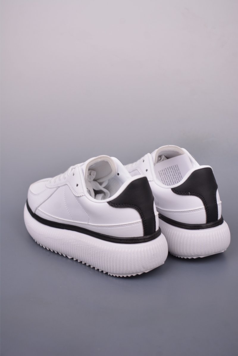 Asics Onitsuka Tiger Delecity view