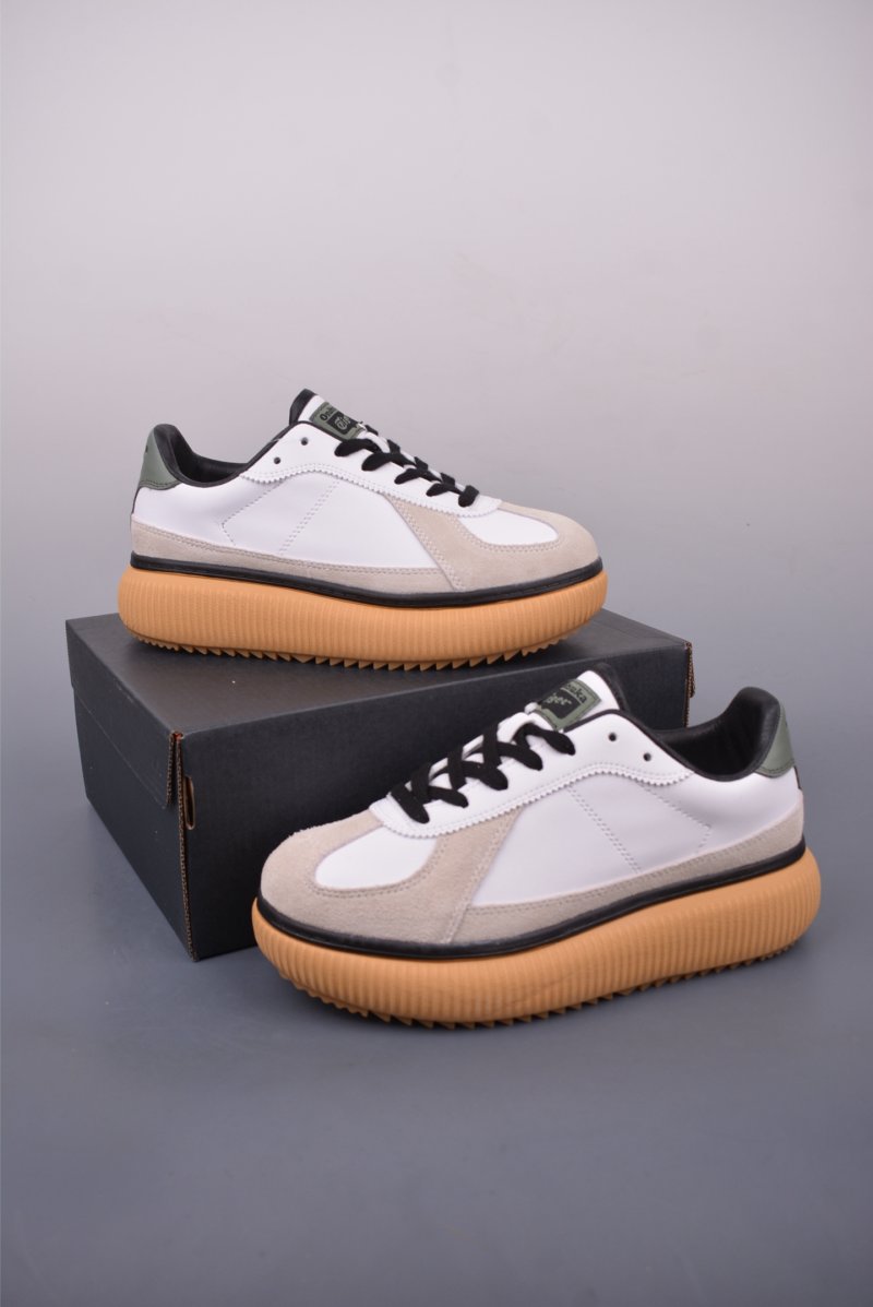 Asics Onitsuka Tiger Delecity view
