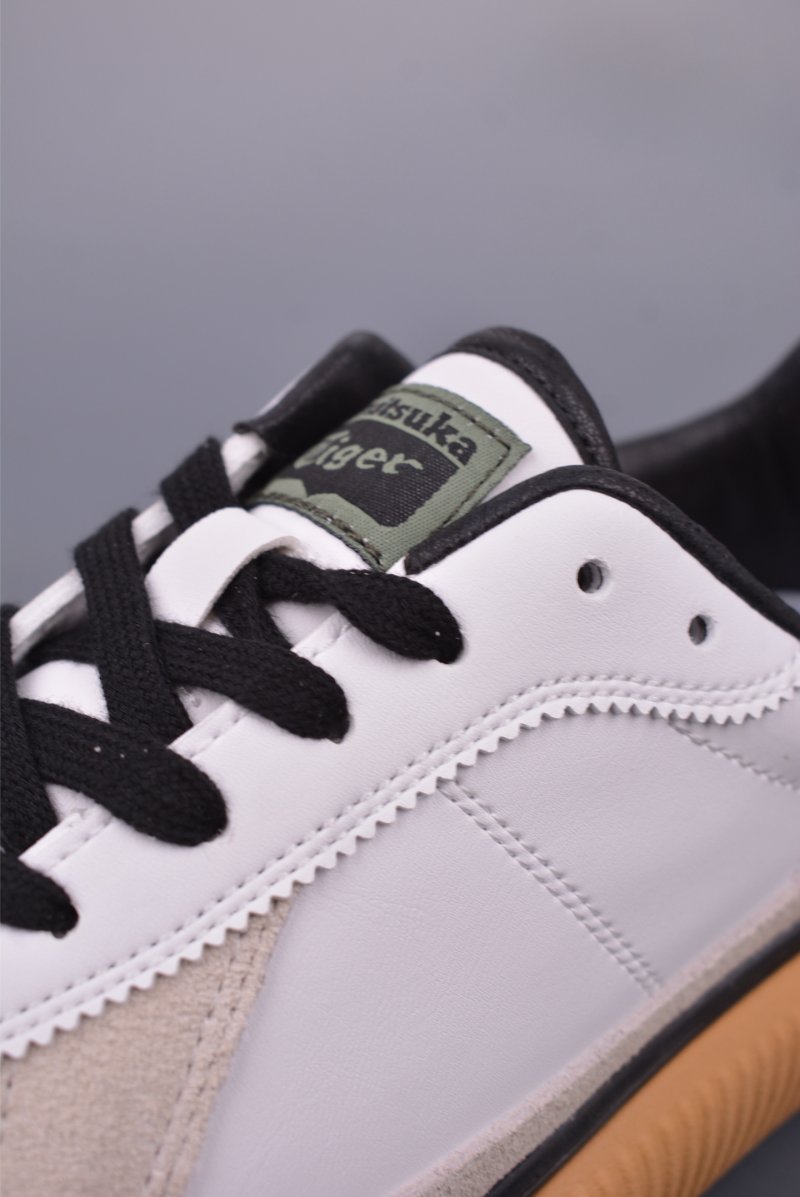 Asics Onitsuka Tiger Delecity view