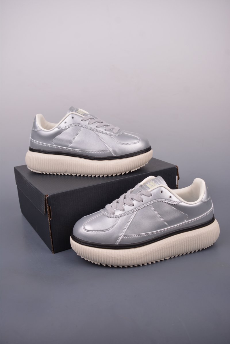 Asics Onitsuka Tiger Delecity view