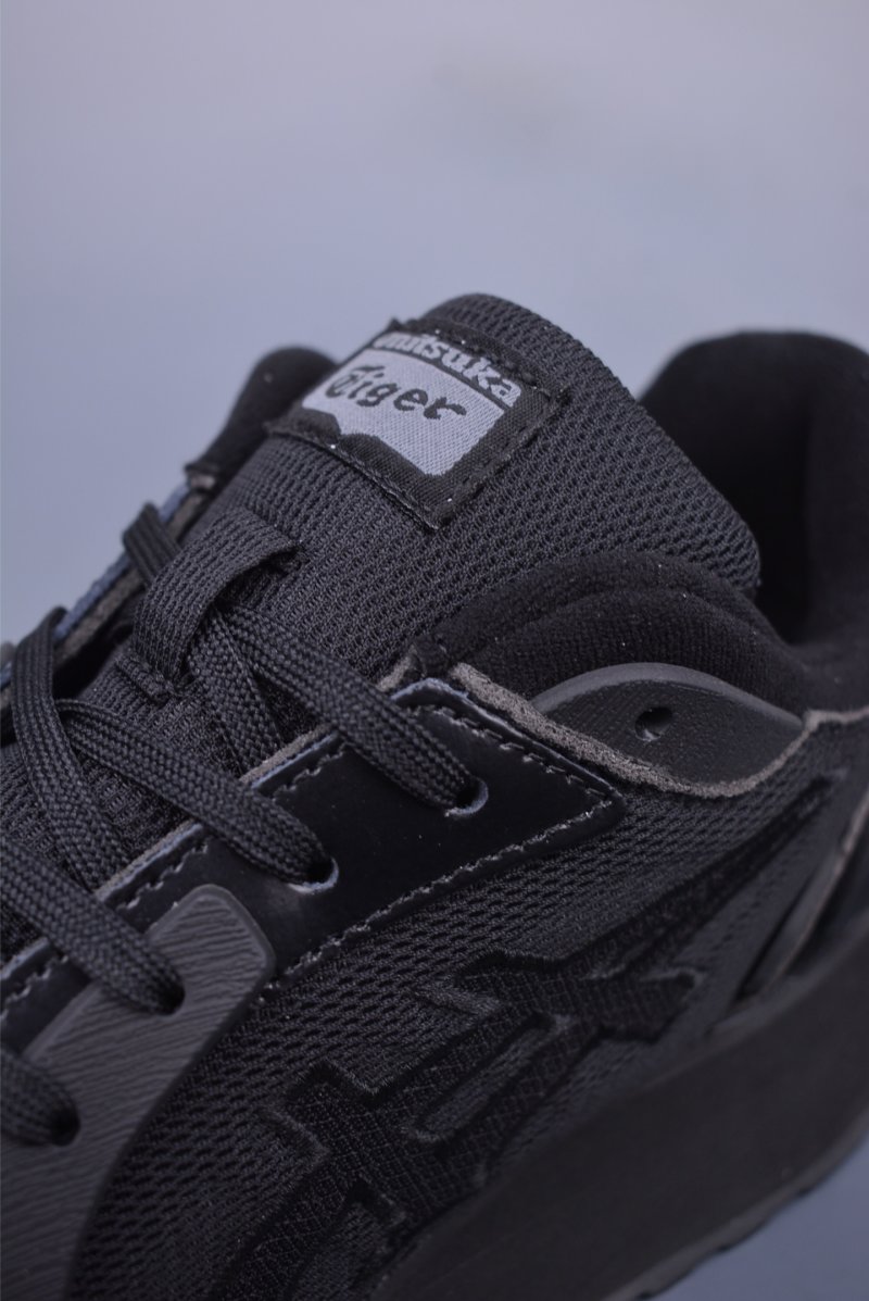 Asics Onitsuka Tiger MOAGE CO Low view