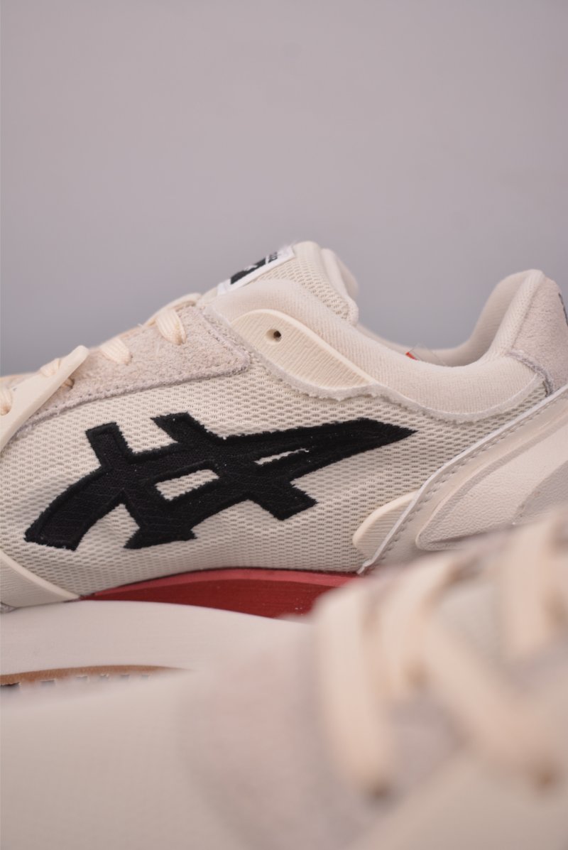Asics Onitsuka Tiger MOAGE CO Low view