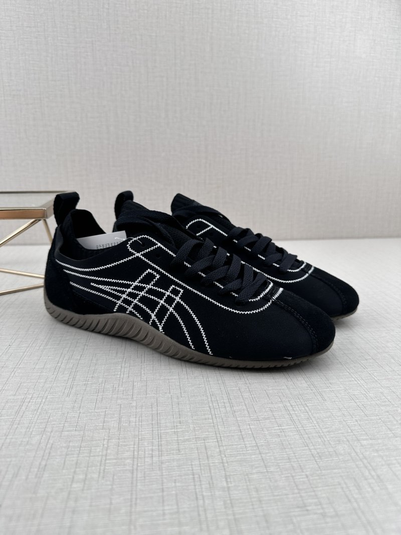 Asics Onitsuka Tiger Sclaw view