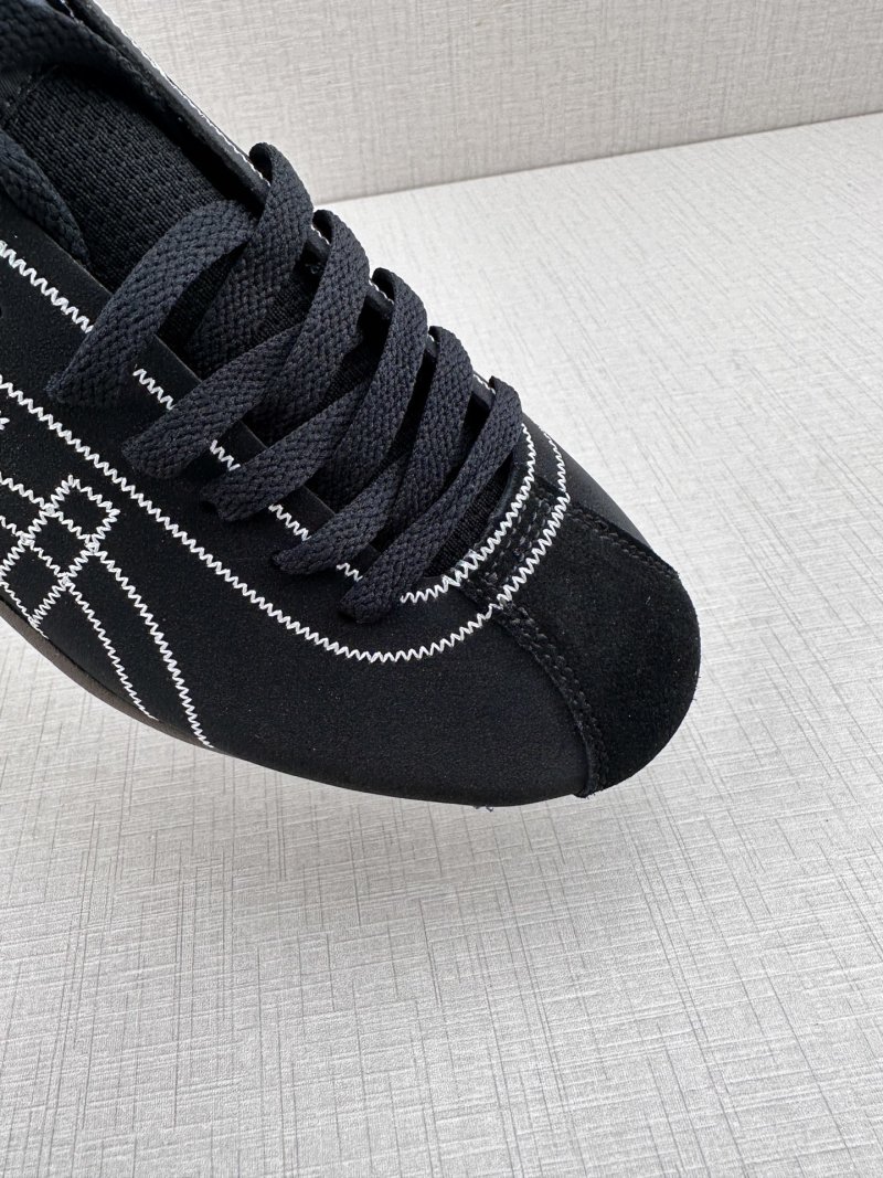 Asics Onitsuka Tiger Sclaw view