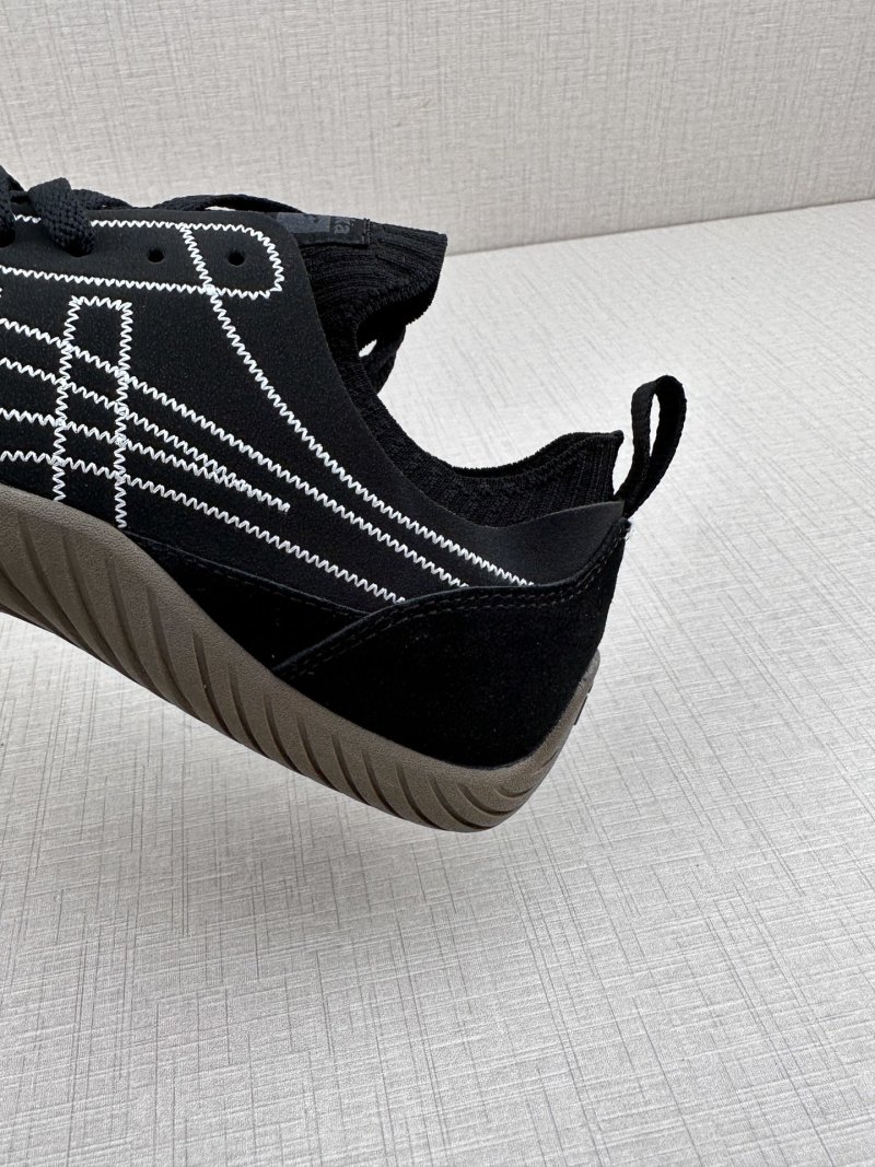 Asics Onitsuka Tiger Sclaw view