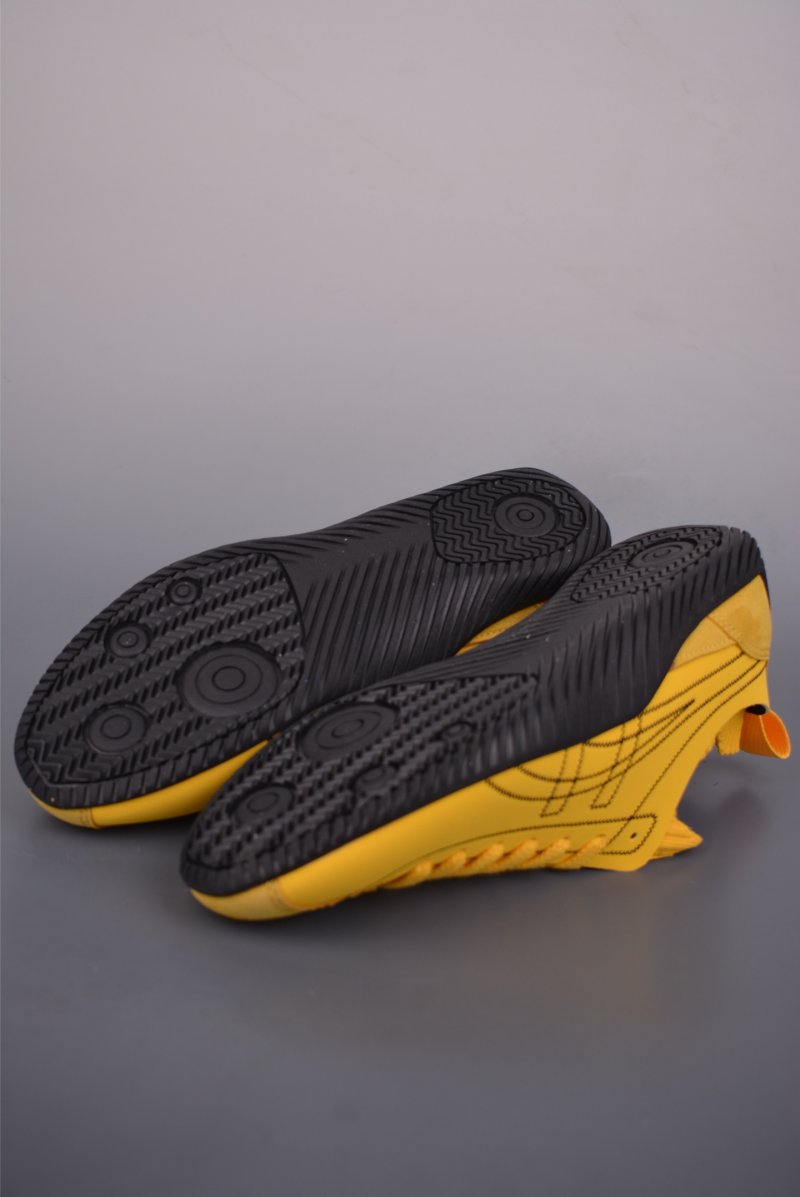 Asics Onitsuka Tiger Sclaw view