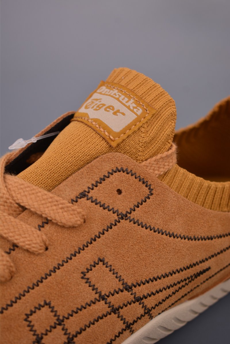 Asics Onitsuka Tiger Sclaw view