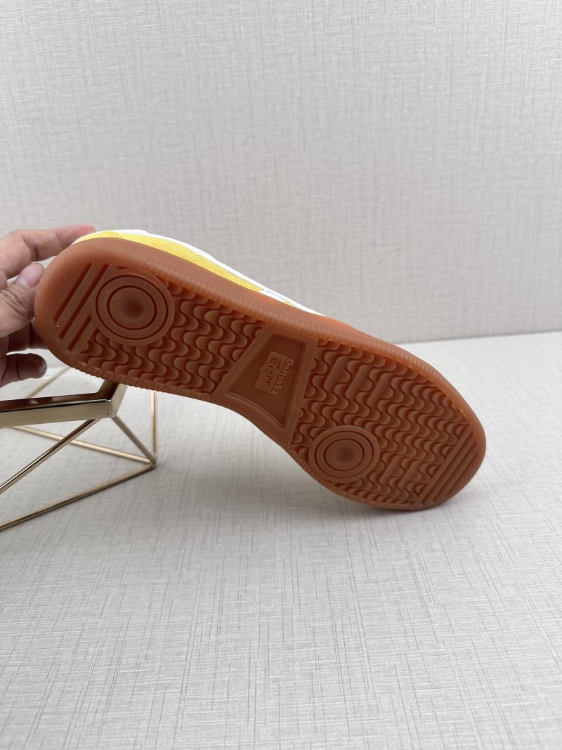 Asics Onitsuka Tiger Tokuten view