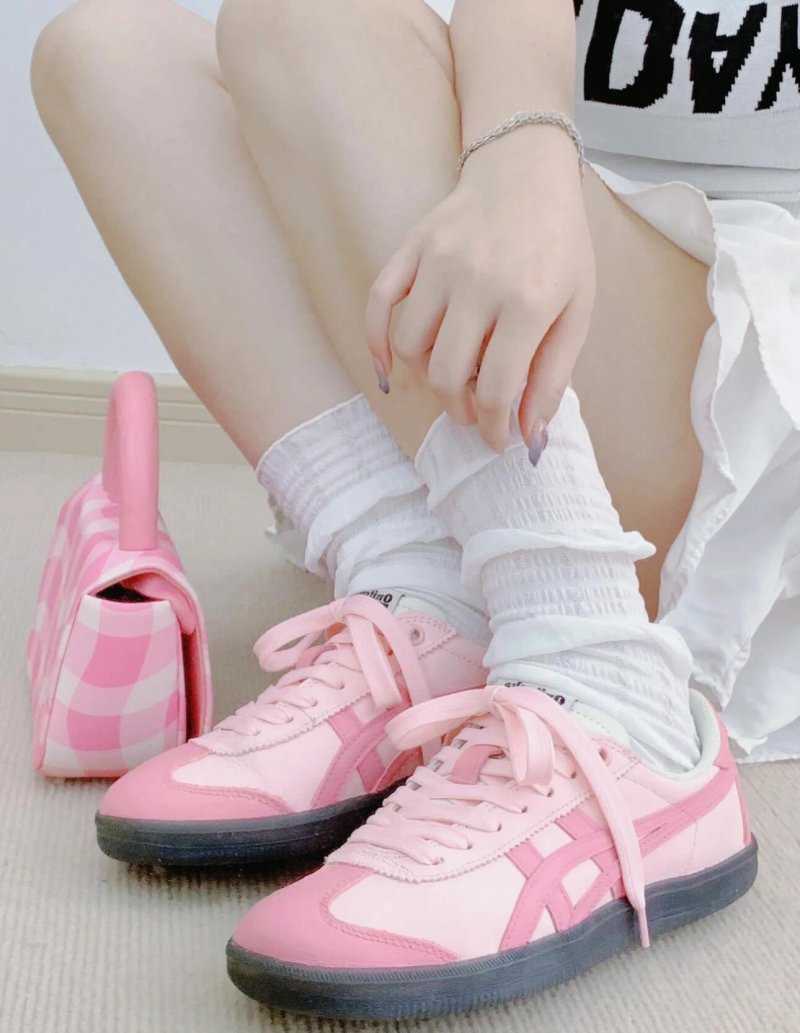Asics Onitsuka Tiger Tokuten view