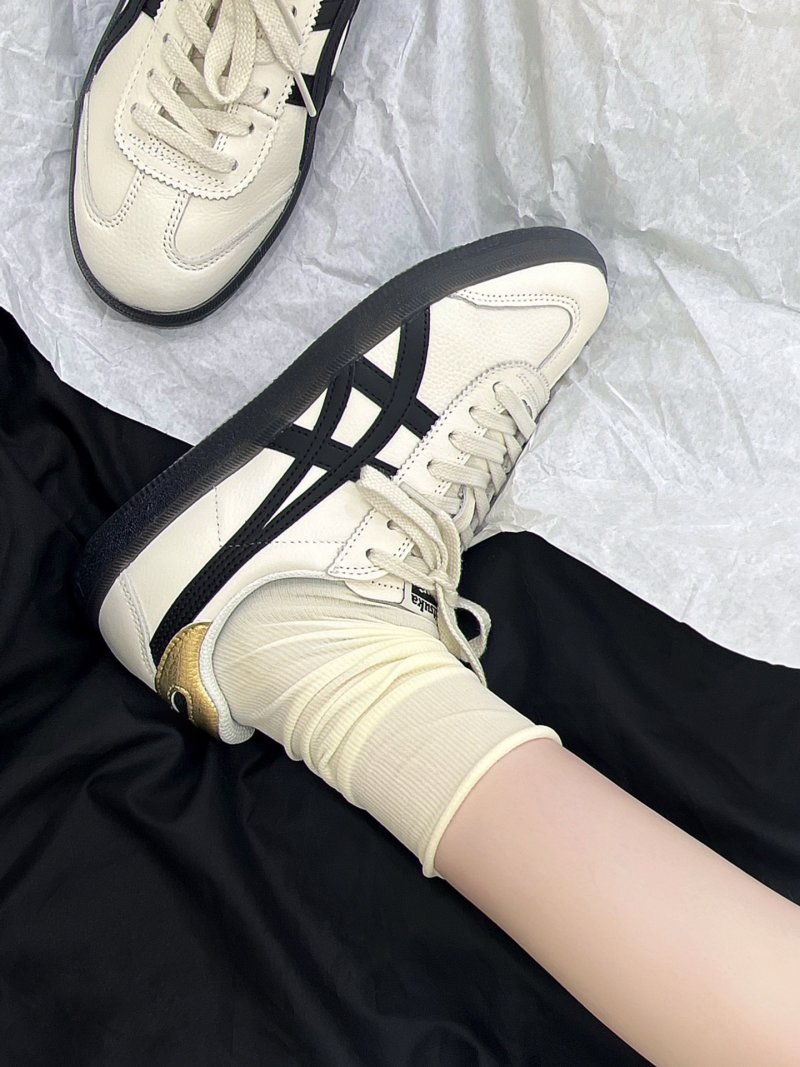 Asics Onitsuka Tiger Tokuten 'Gold' view