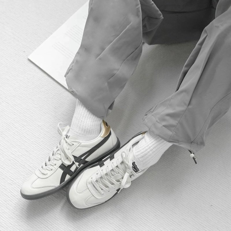 Asics Onitsuka Tiger Tokuten 'Gold' view