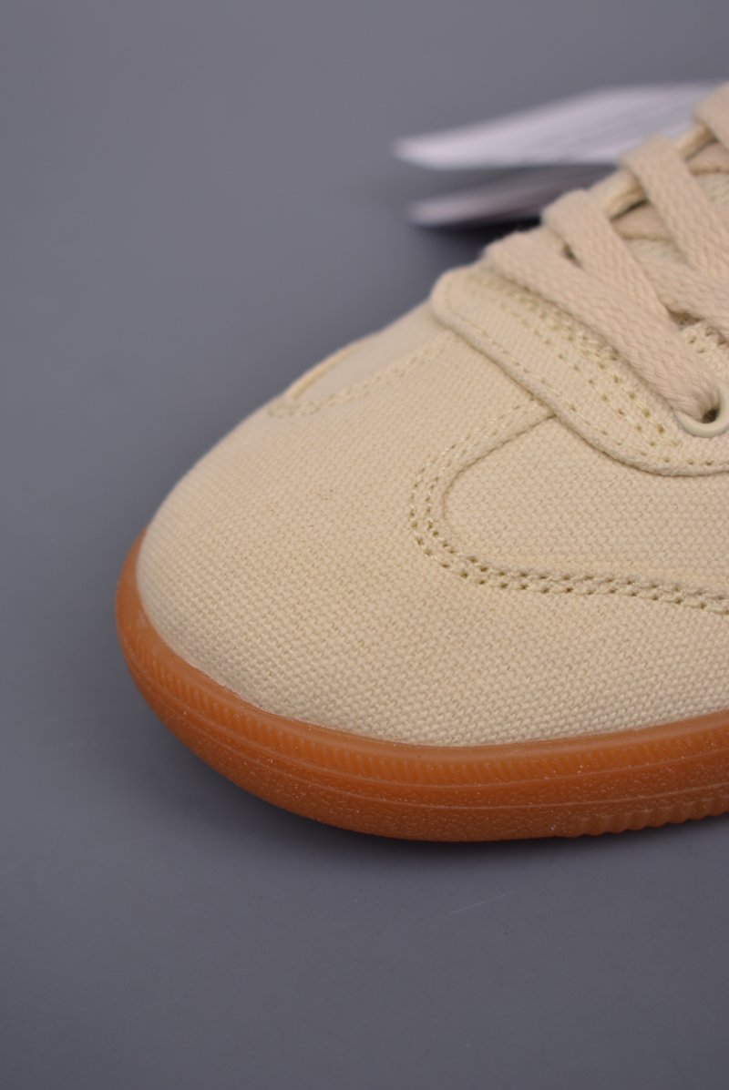 Asics Onitsuka Tiger Tokuten view