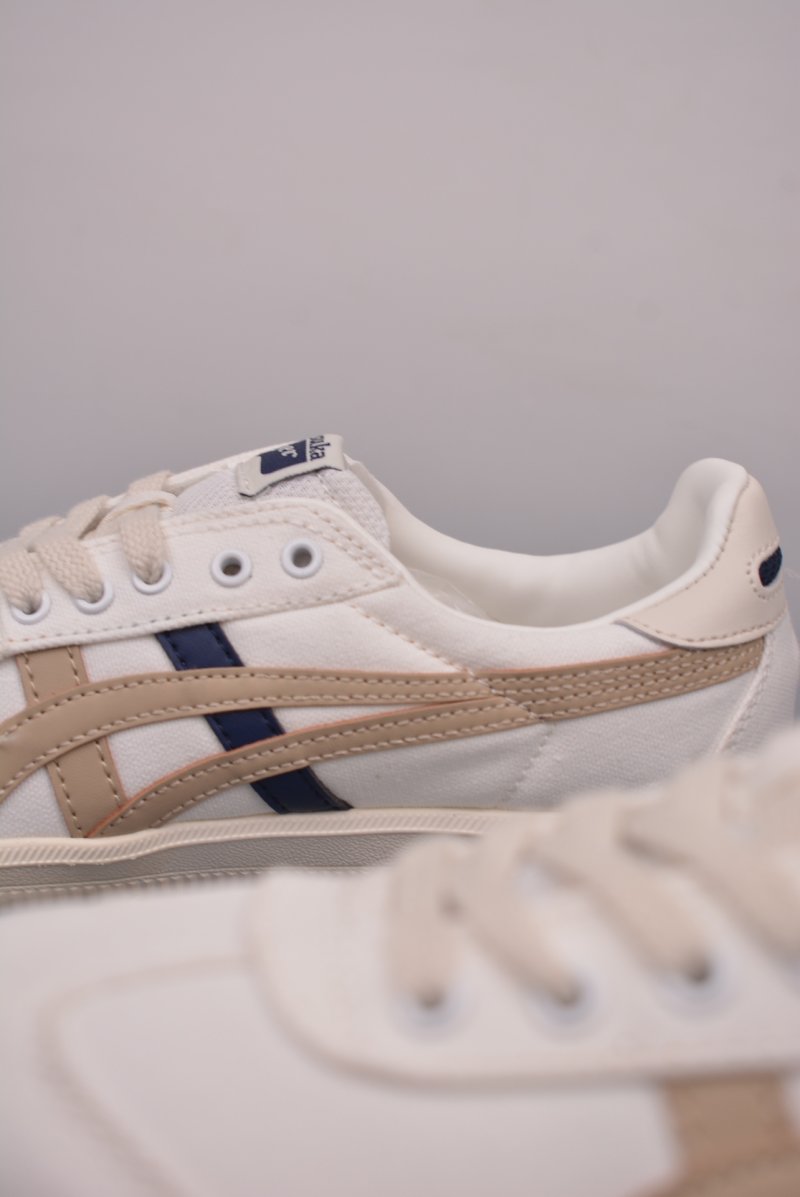 Asics Onitsuka Tiger Tokuten view