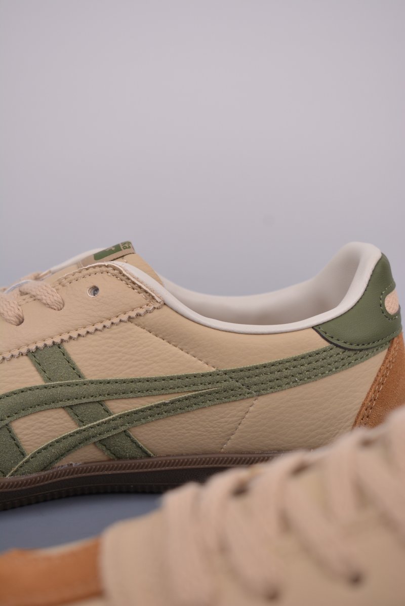 Asics Onitsuka Tiger Tokuten view