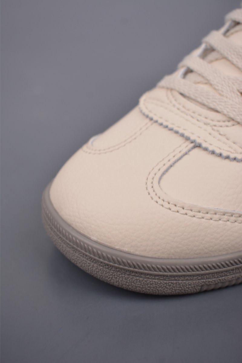 Asics Onitsuka Tiger Tokuten view
